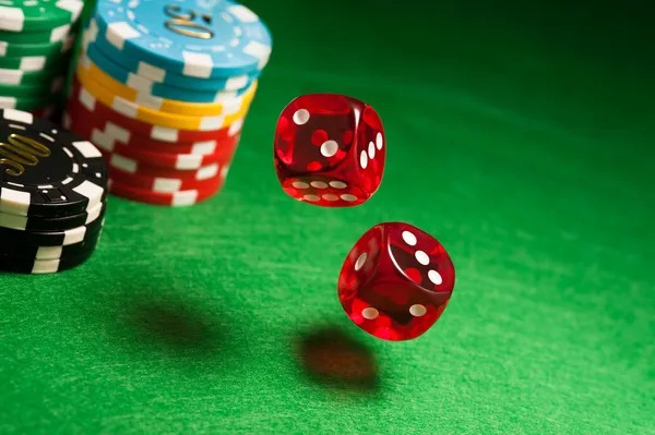 Live dealer blackjack table streaming in HD on mobile phone